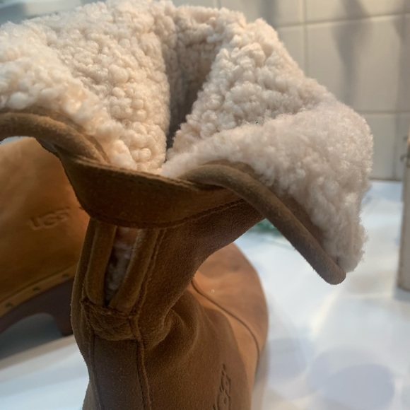 UGG Fur Lined Boots - Picture 4 of 5